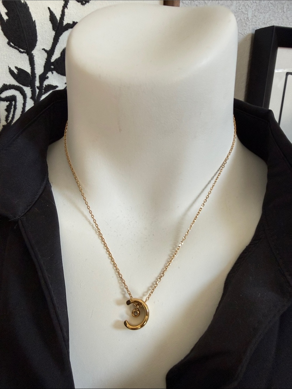 Gold Crescent Pendant Necklace - Women's Jewelry